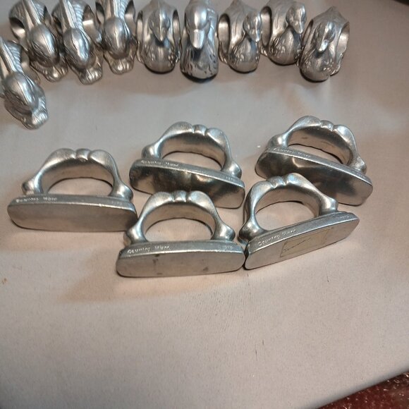 Mixed Lot of Pewter Napkin Rings Bunnys Rabbit Ducks Handle Vintage 14 Total - Picture 2 of 12